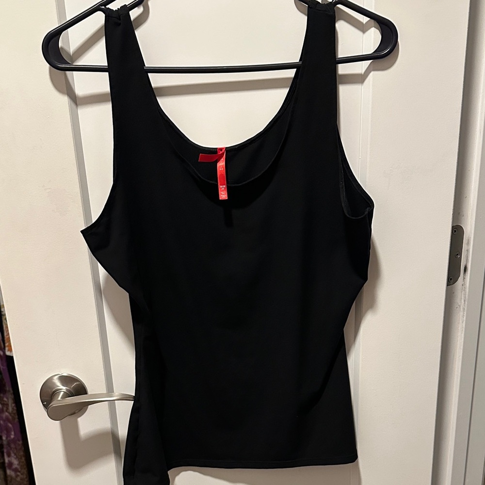 SPANX Black Scoop Neck Tank Top